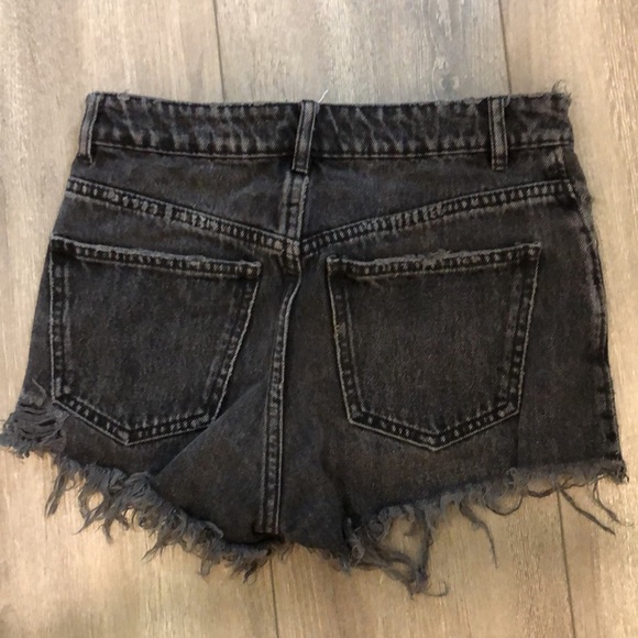 Dark wash distressed denim shorts - Picture 4 of 4